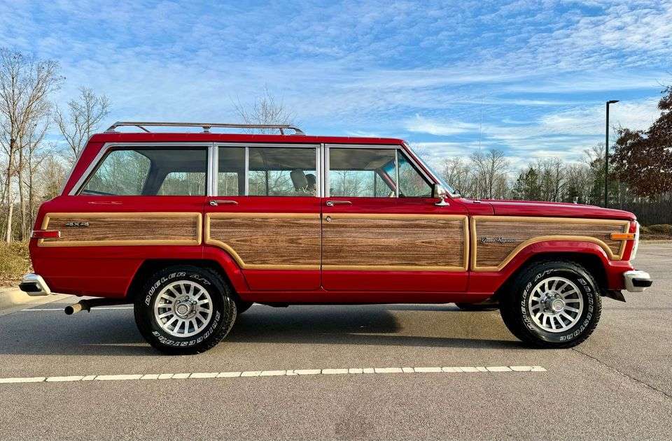 1987 Jeep Grand Wagoneer