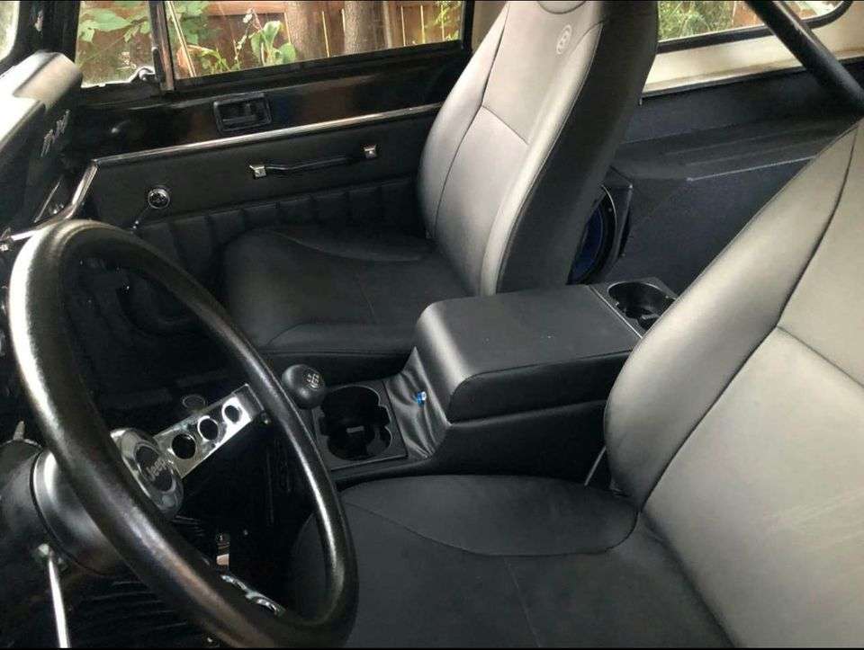 1983 Jeep CJ-7 Laredo 350 V8
