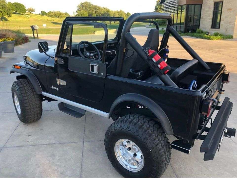 1983 Jeep CJ-7 Laredo 350 V8