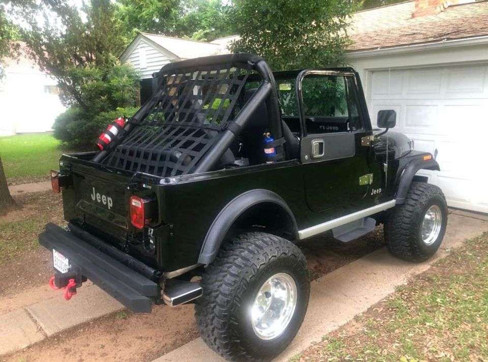 1983 Jeep CJ-7 Laredo 350 V8