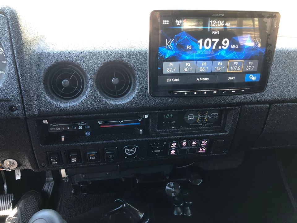 1983 Toyota Land Cruiser FJ60 with an LS3 swap