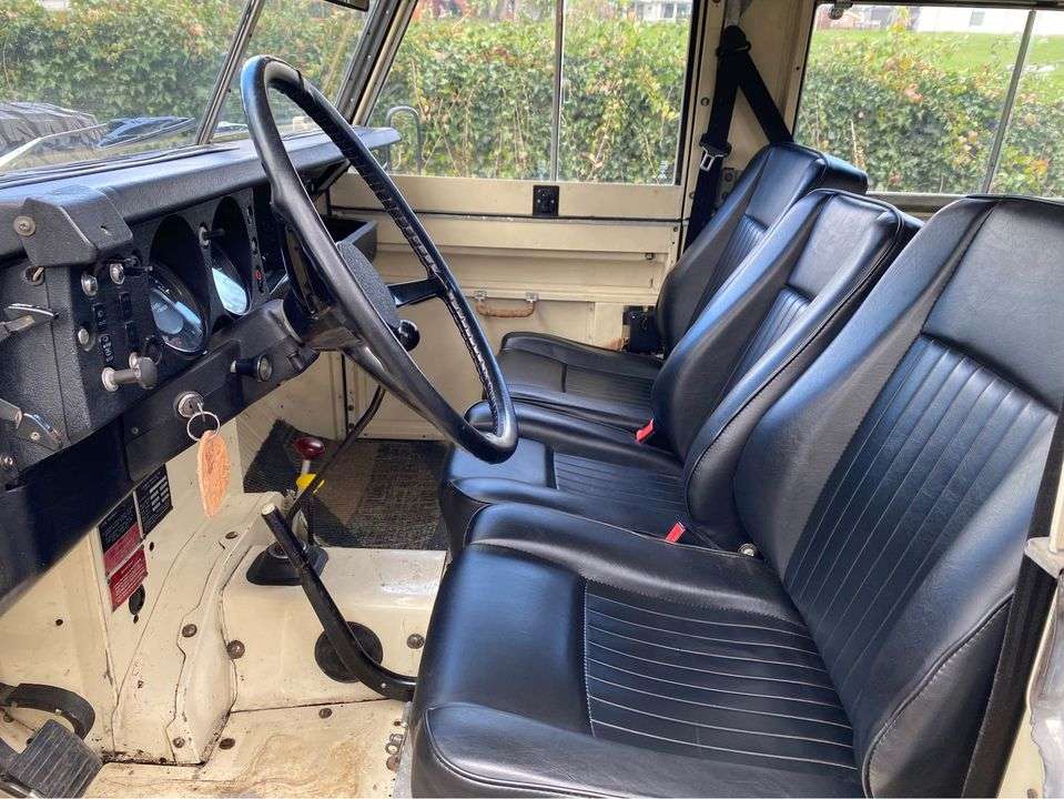 1973 Land Rover Series III 88 US Spec
