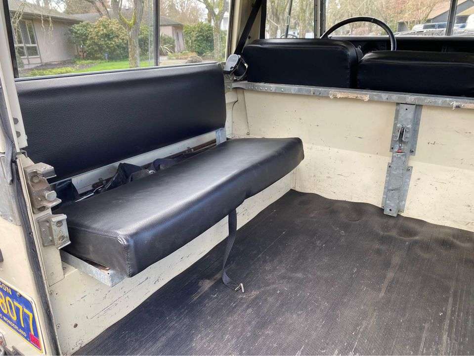 1973 Land Rover Series III 88 US Spec
