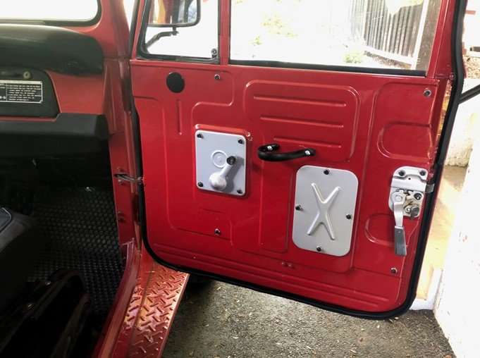 1975 Toyota Land Cruiser FJ40 V8 Swap