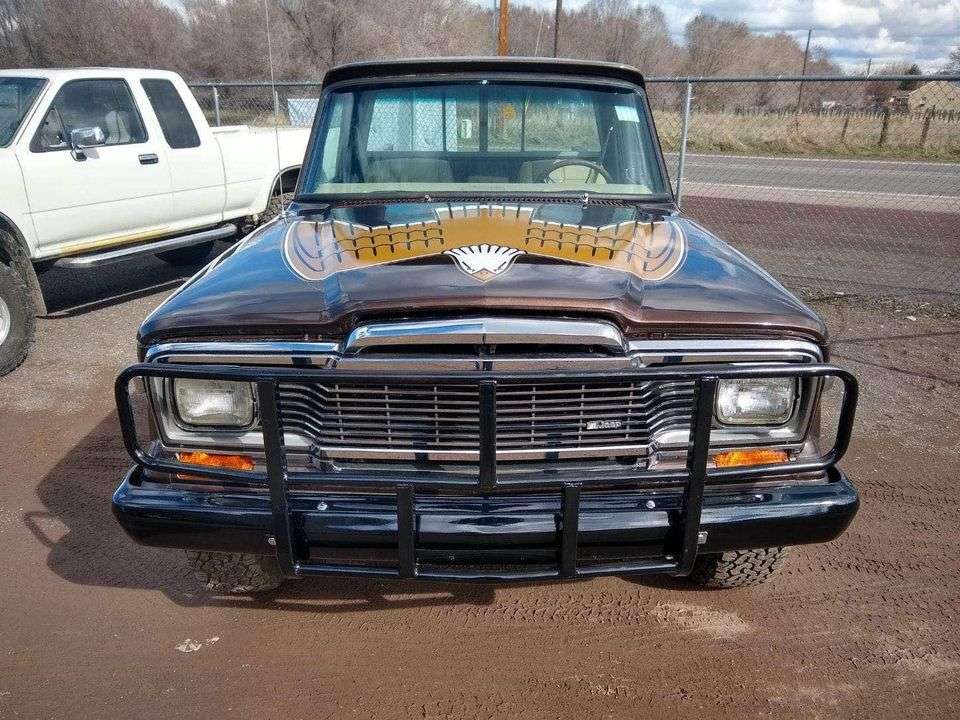 1979 Jeep J10 Golden Eagle