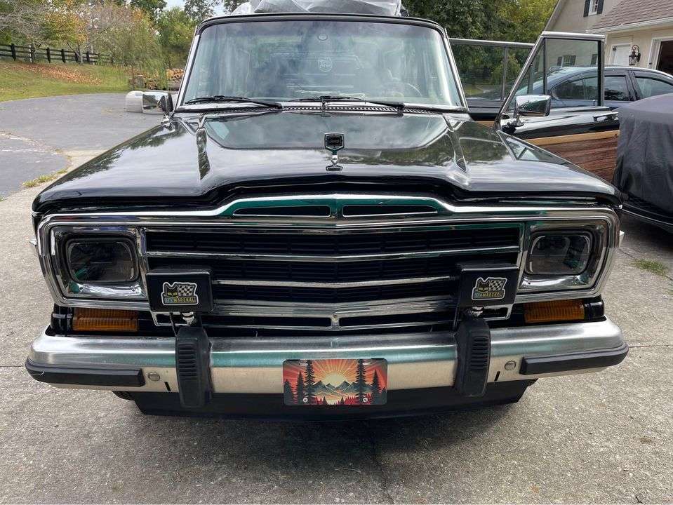 1988 Jeep Grand Wagoneer