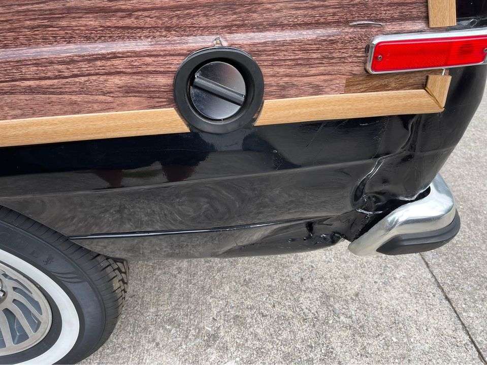 1988 Jeep Grand Wagoneer