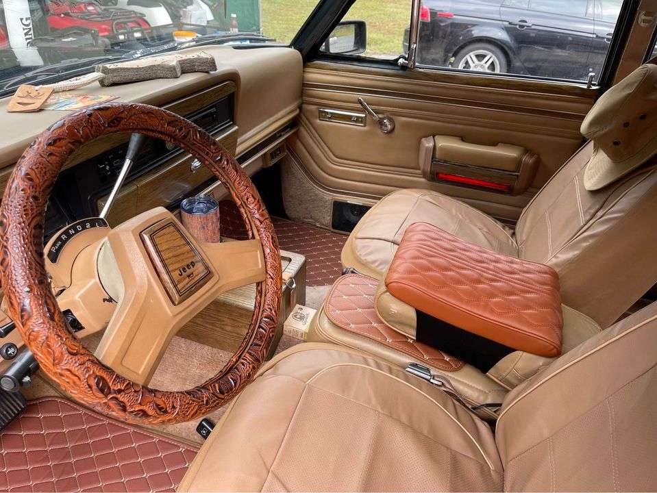 1988 Jeep Grand Wagoneer