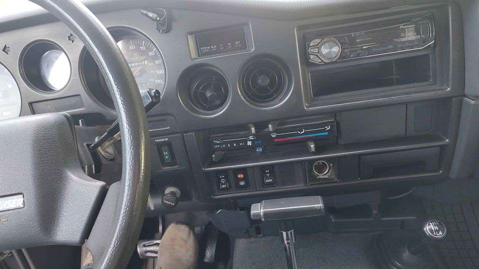 1989 Toyota Land Cruiser FJ 62