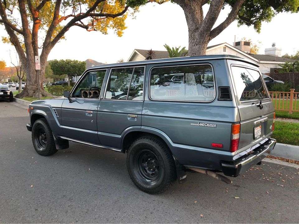 1987 Toyota FJ60 Land Cruiser