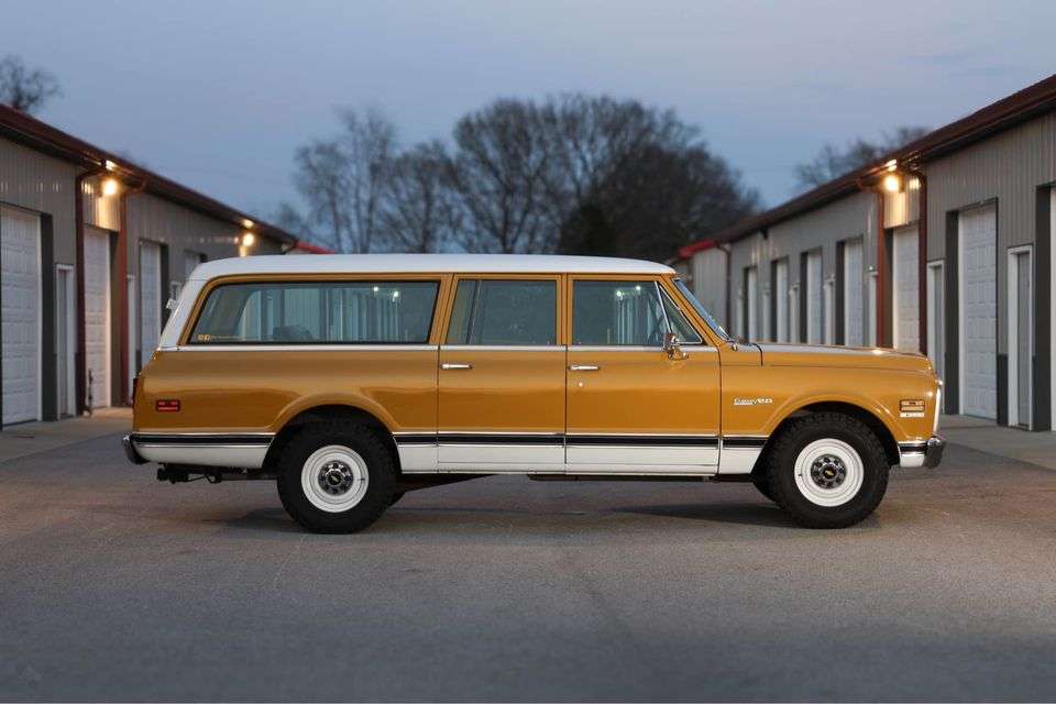 1972 Chevrolet Suburban C20