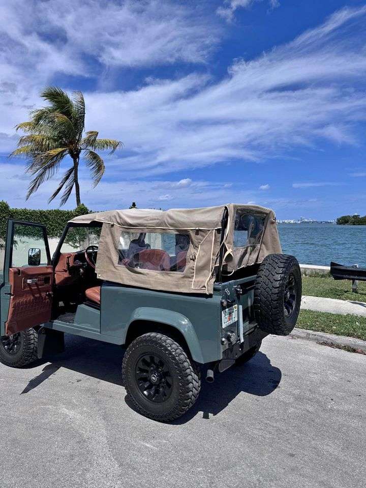 1993 Land Rover Defender 90