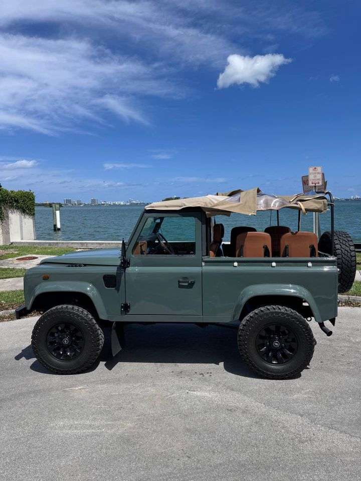 1993 Land Rover Defender 90