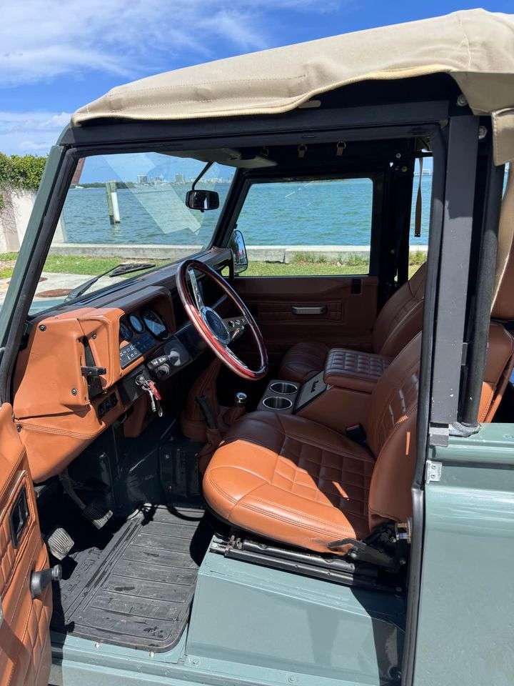 1993 Land Rover Defender 90