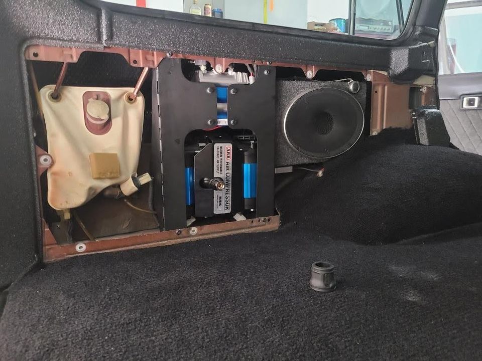 1983 Toyota Land Cruiser FJ60 with an LS3 swap