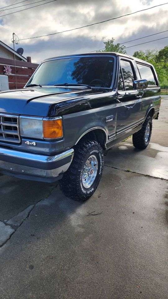 1988 Ford Bronco XLT