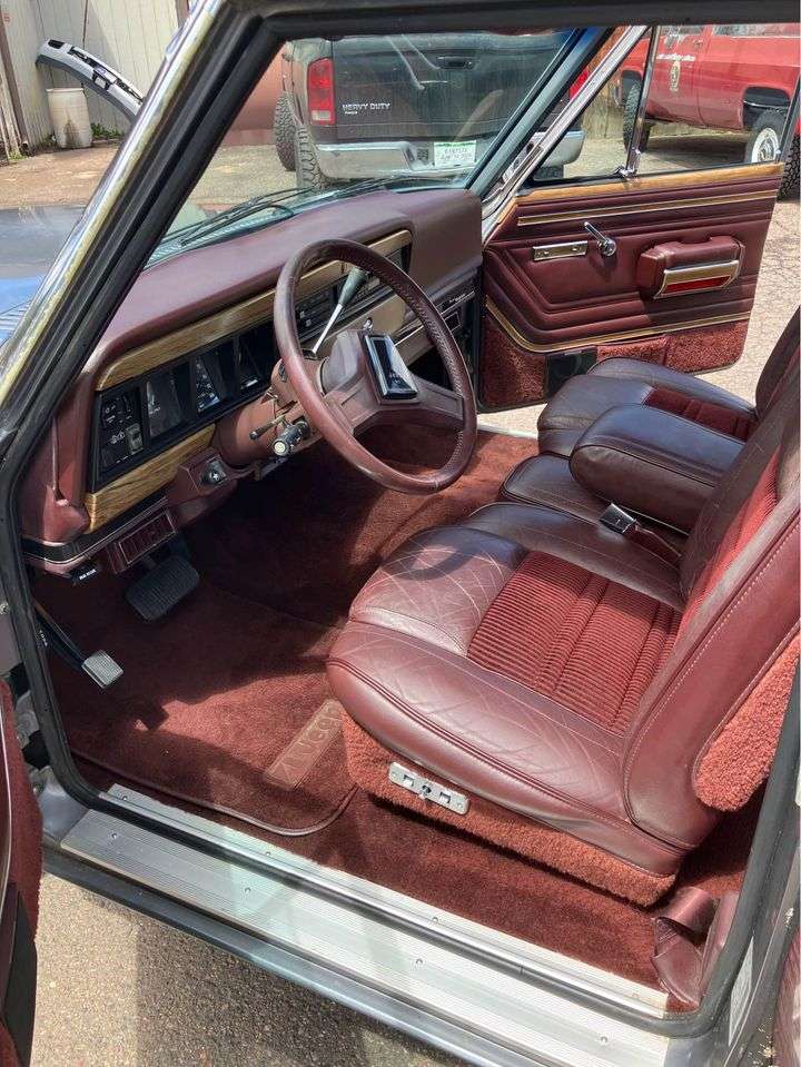 1991 Jeep Grand Wagoneer Final Edition