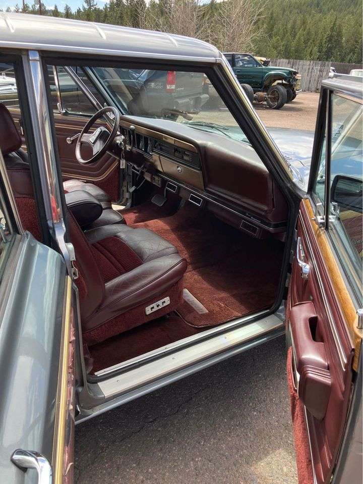 1991 Jeep Grand Wagoneer Final Edition