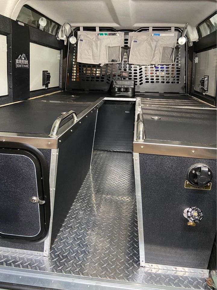1991 Land Rover Defender 110 LHD Overland