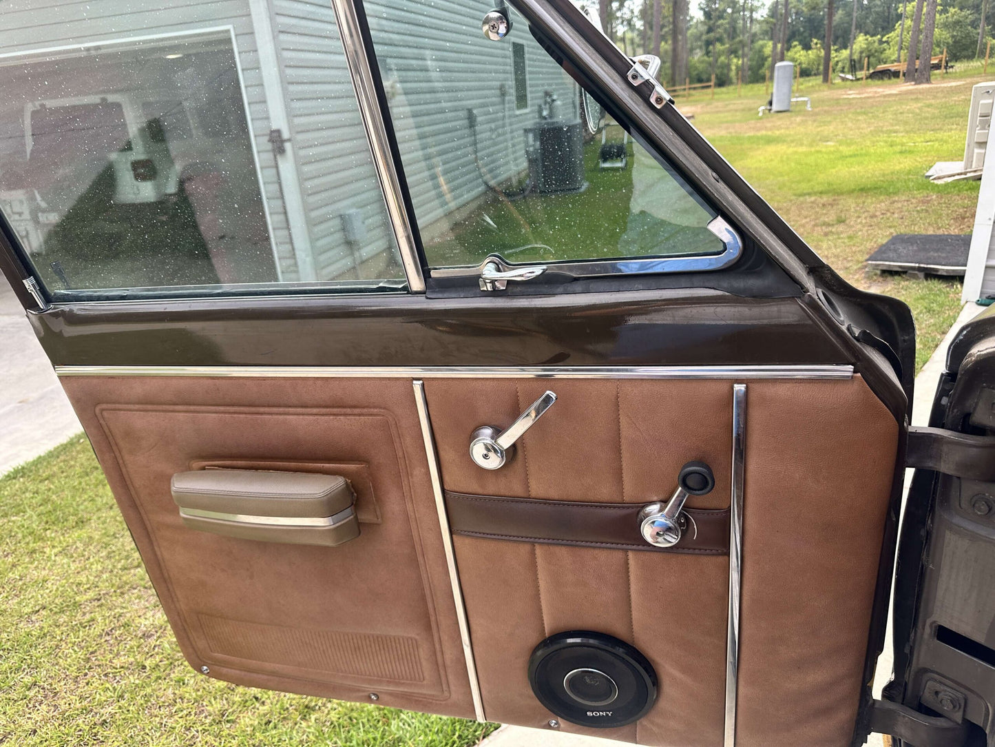 1977 Jeep J10 Golden Eagle