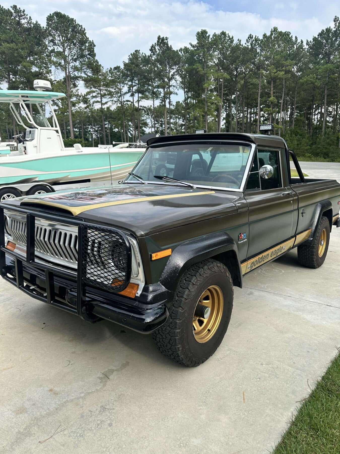 1977 Jeep J10 Golden Eagle