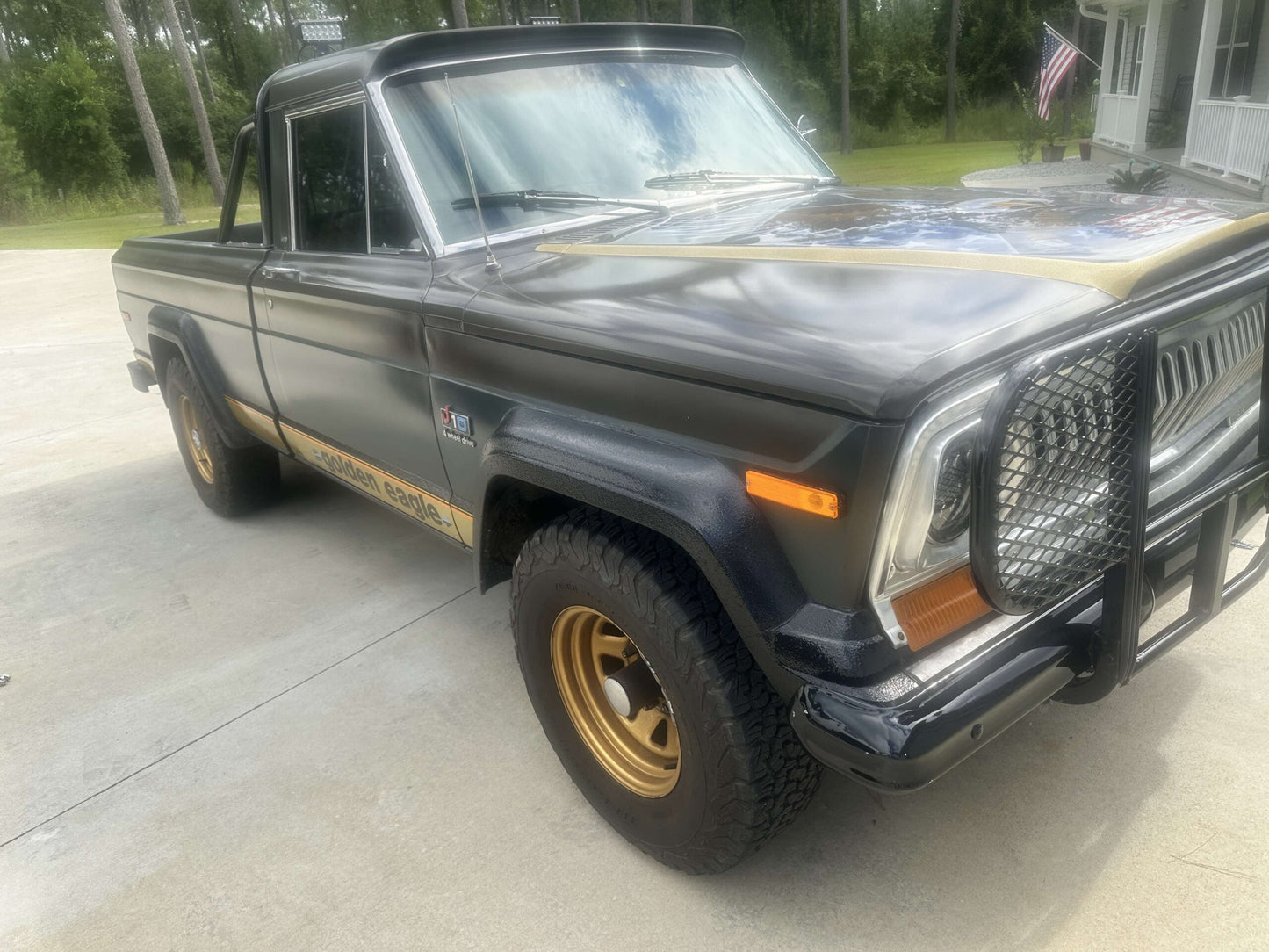 1977 Jeep J10 Golden Eagle