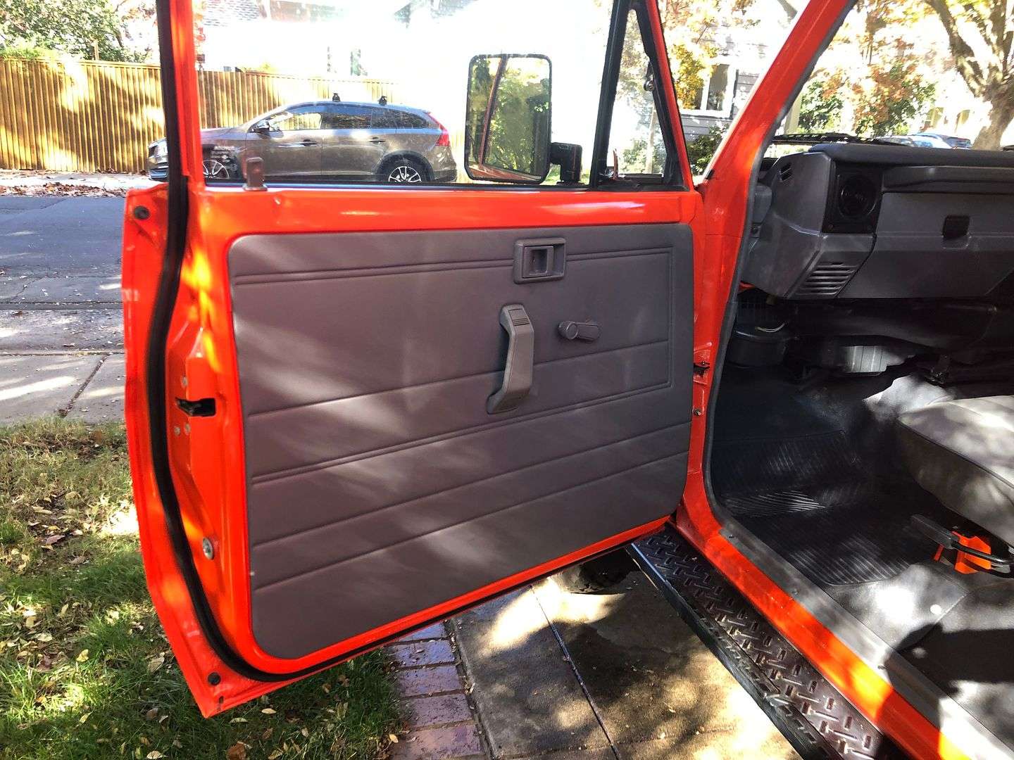 1994 Toyota Land Cruiser HZJ75 Troop Carrier