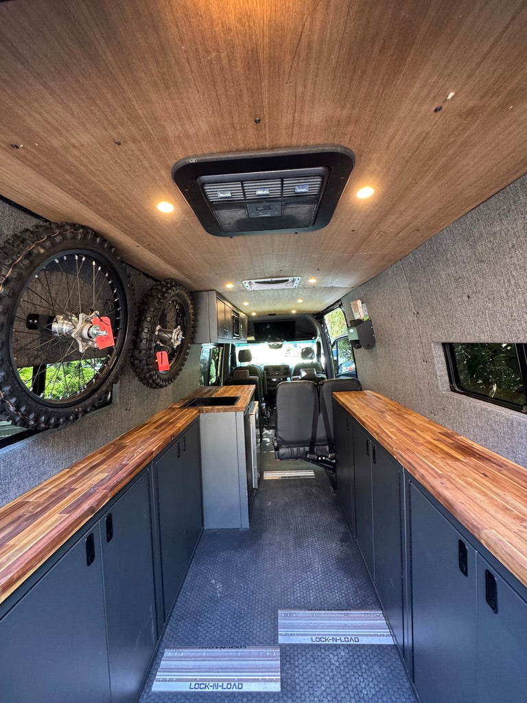 2020 Mercedes Benz Sprinter 2500 V6 4x4