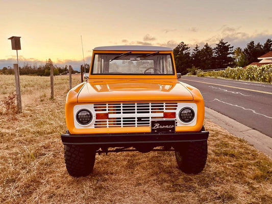 1971 Ford Bronco (Uncut Fenders)