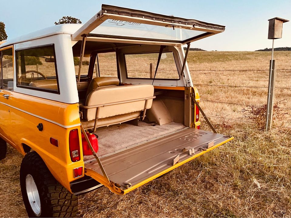 1971 Ford Bronco (Uncut Fenders)