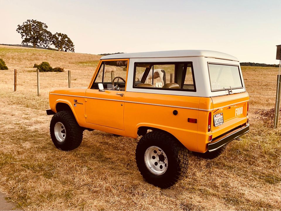 1971 Ford Bronco (Uncut Fenders)