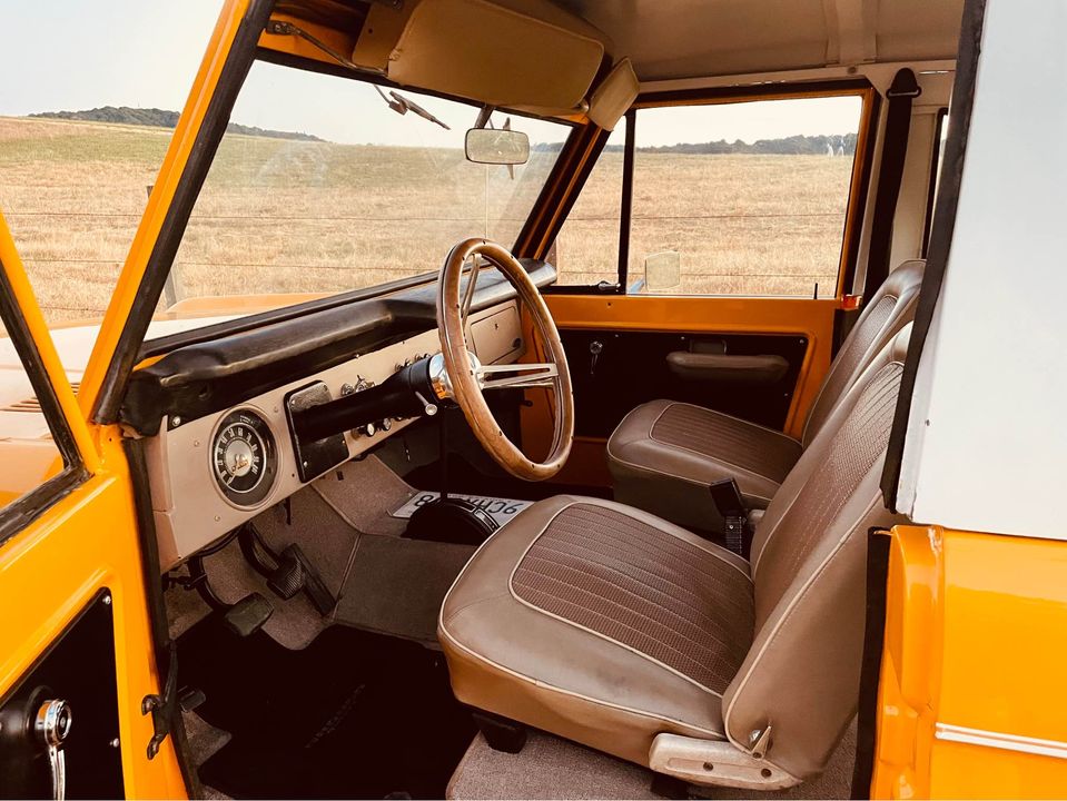 1971 Ford Bronco (Uncut Fenders)