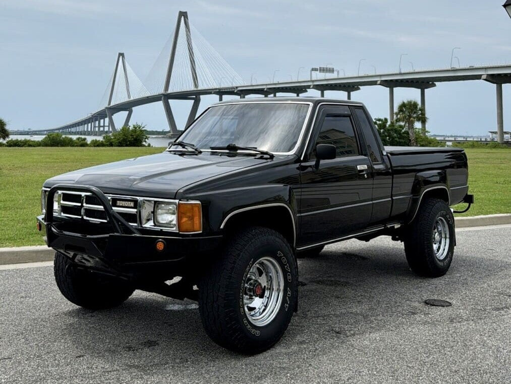 1986 Toyota Pickup SR5