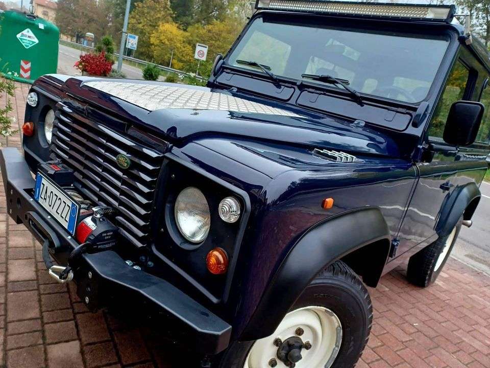 1998 Land Rover Defender 90 LHD