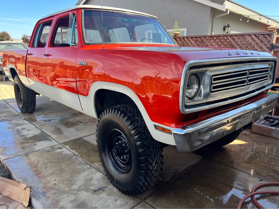 1973 Dodge W200 Power Wagon