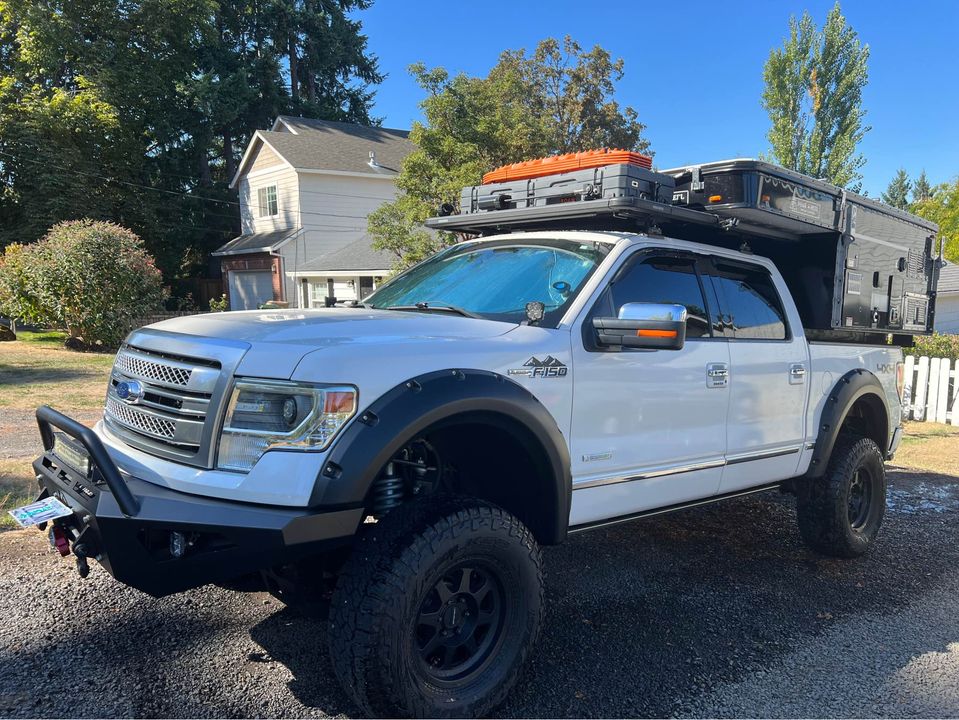 2013 Ford F150 SuperCrew Cab Platinum Pickup, Camper