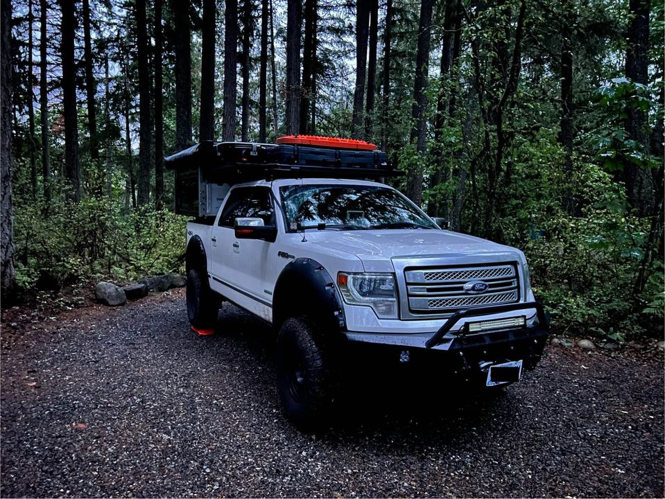2013 Ford F150 SuperCrew Cab Platinum Pickup, Camper