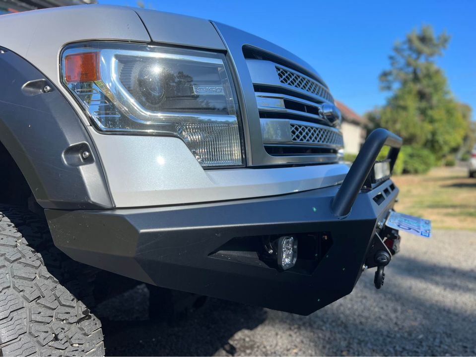 2013 Ford F150 SuperCrew Cab Platinum Pickup, Camper