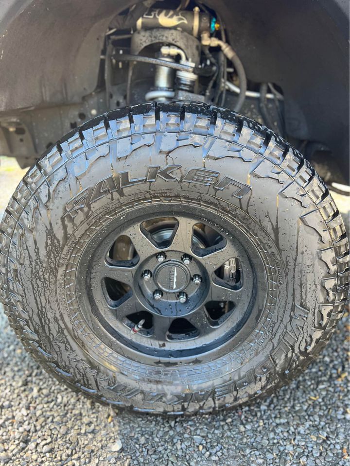2013 Ford F150 SuperCrew Cab Platinum Pickup, Camper