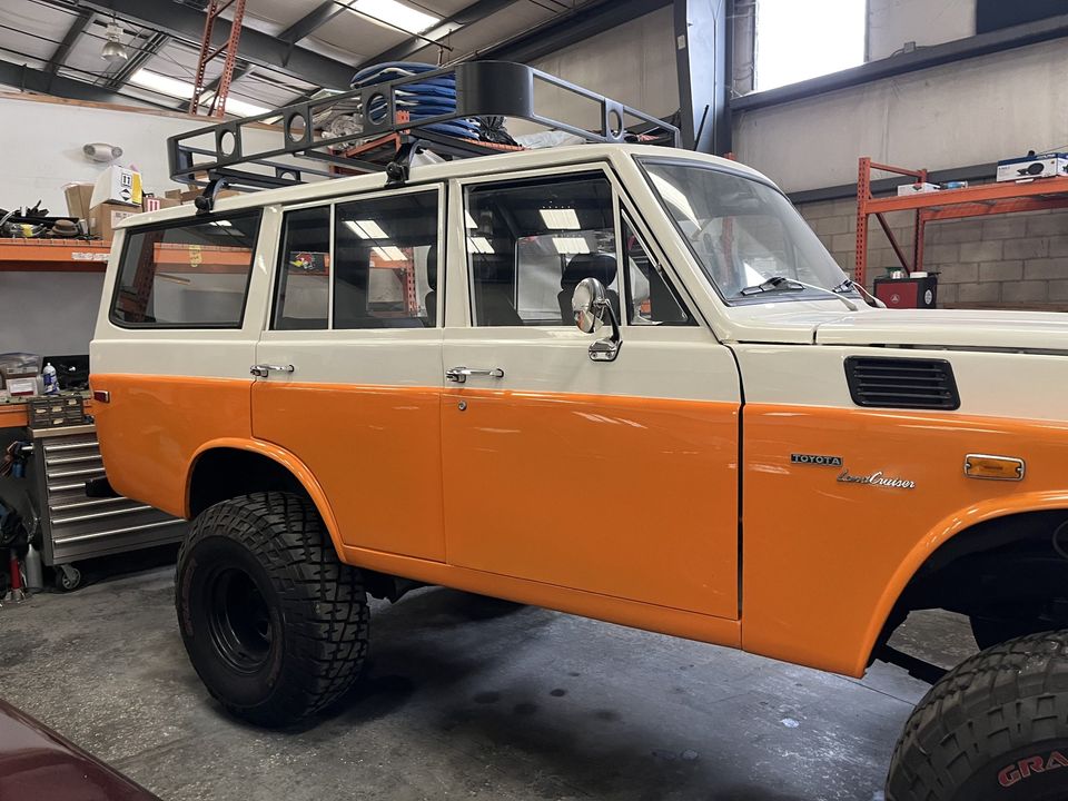 1970 Toyota Land Cruiser FJ55 (Restomod)