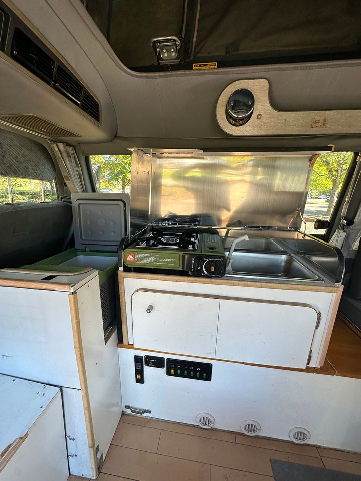 1996 Toyota HiAce Cruising Cabin Pop Top Camper (RHD)