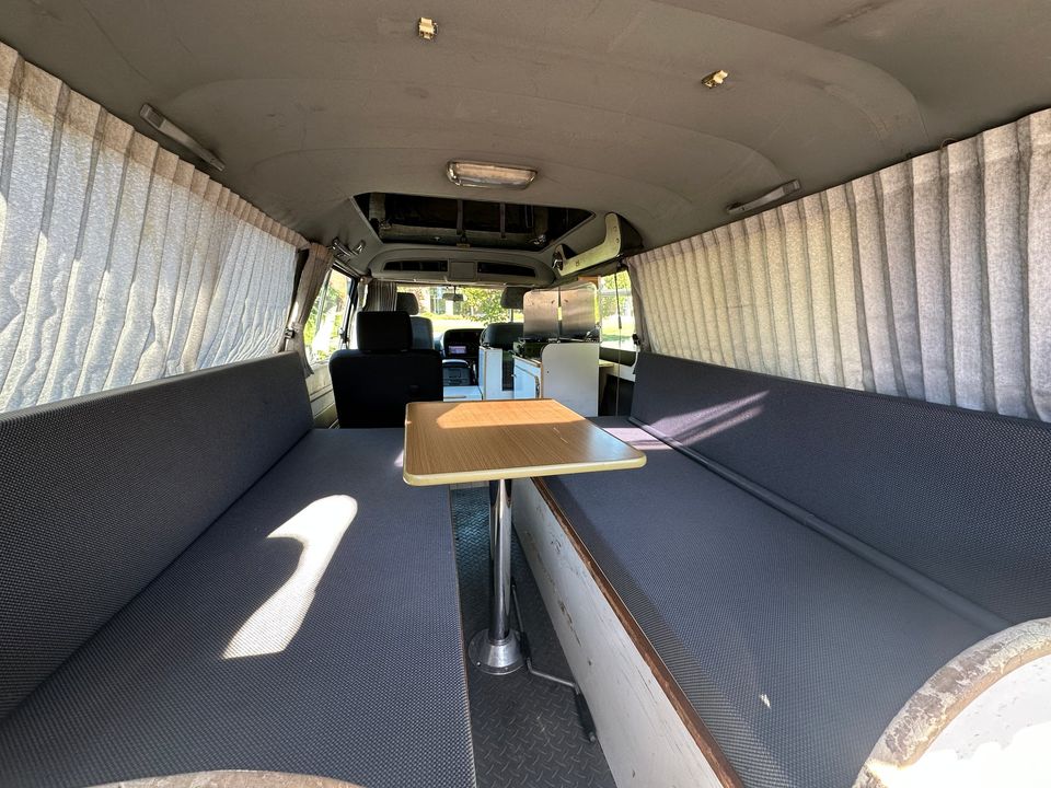 1996 Toyota HiAce Cruising Cabin Pop Top Camper (RHD)