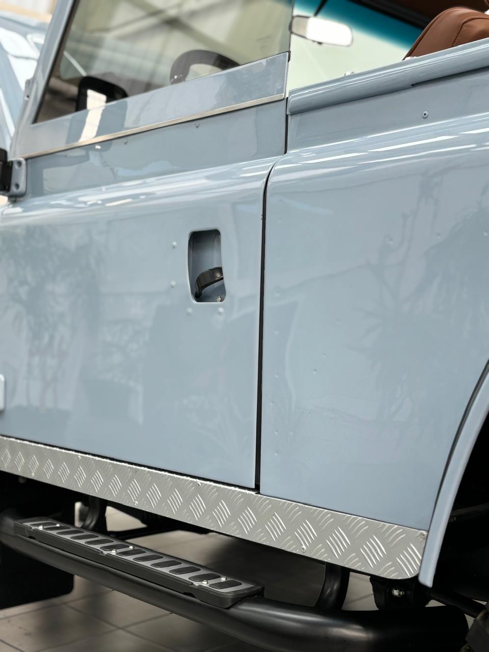 1999 Land Rover Defender