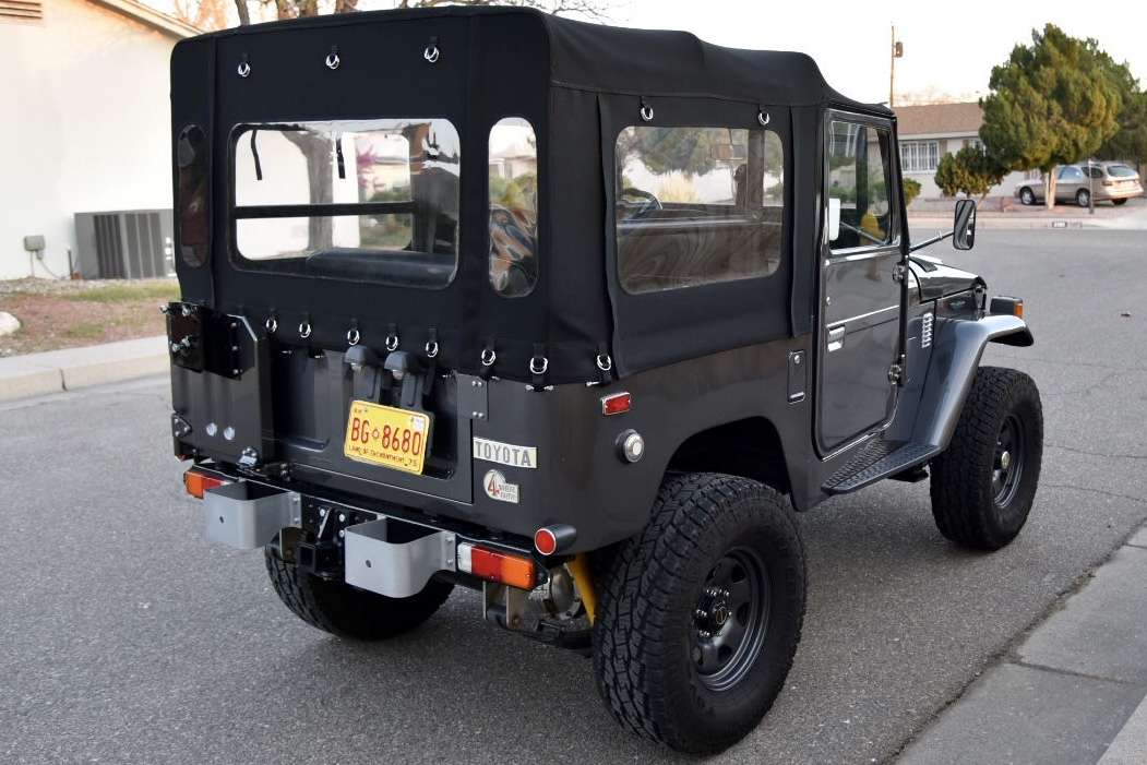 1975 Toyota Land Cruiser FJ40 Diesel Swap