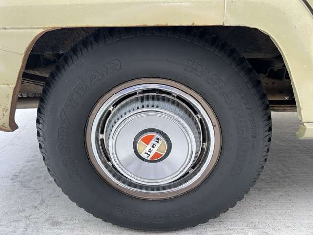 1971 Jeep Wagoneer (Survivor)