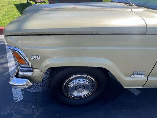 1971 Jeep Wagoneer (Survivor)