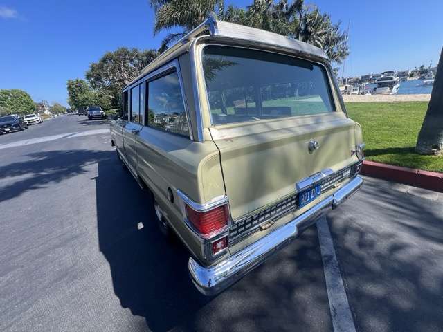 1971 Jeep Wagoneer (Survivor)