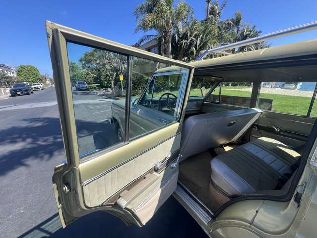 1971 Jeep Wagoneer (Survivor)