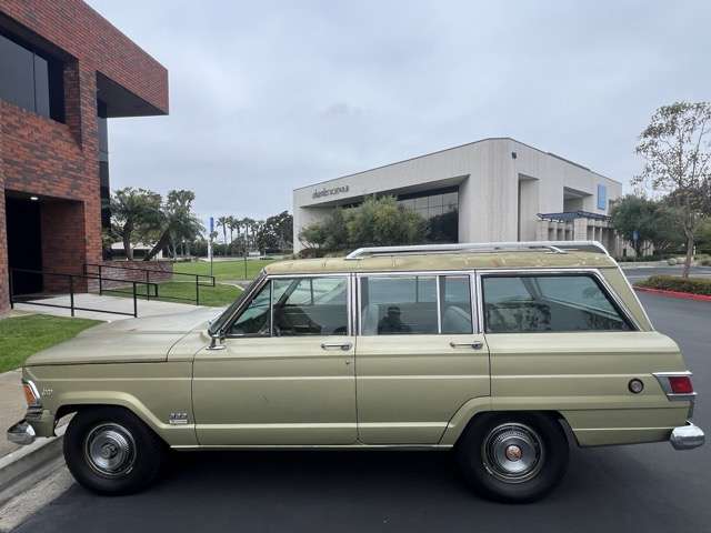 1971 Jeep Wagoneer (Survivor)