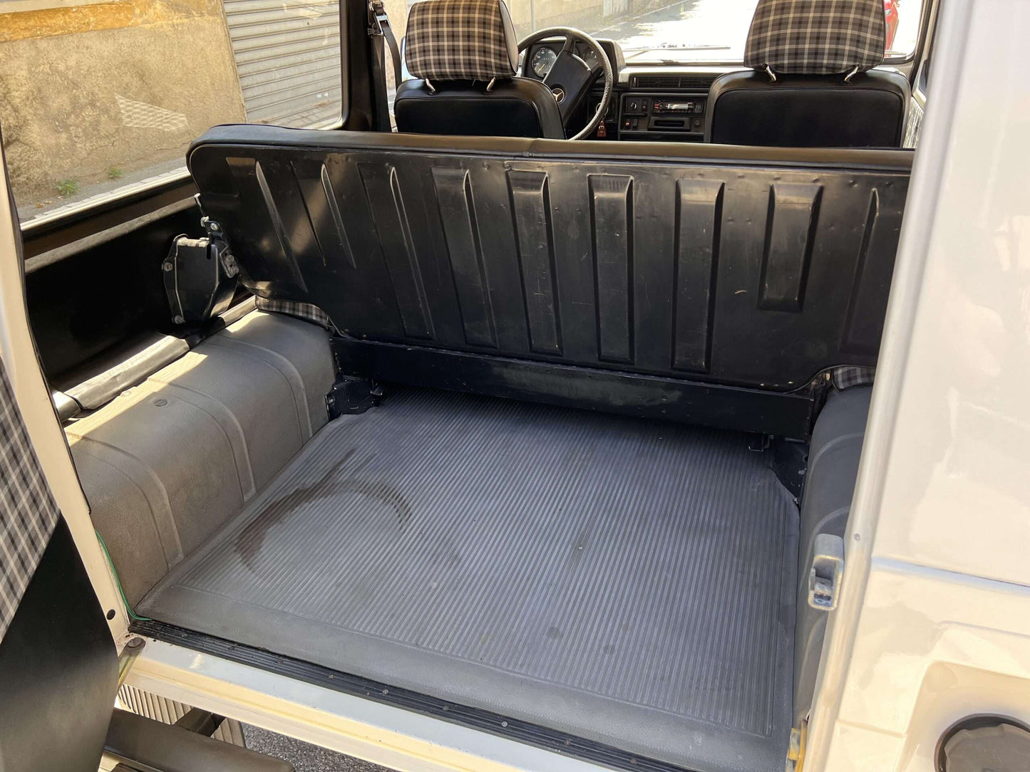 1982 Mercedes-Benz 240GD
